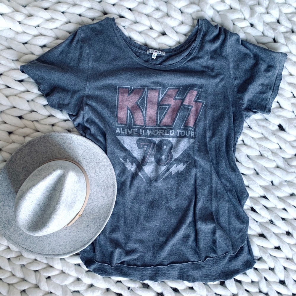 🌿Junk Food KISS World Tour Distressed Tee 🌿